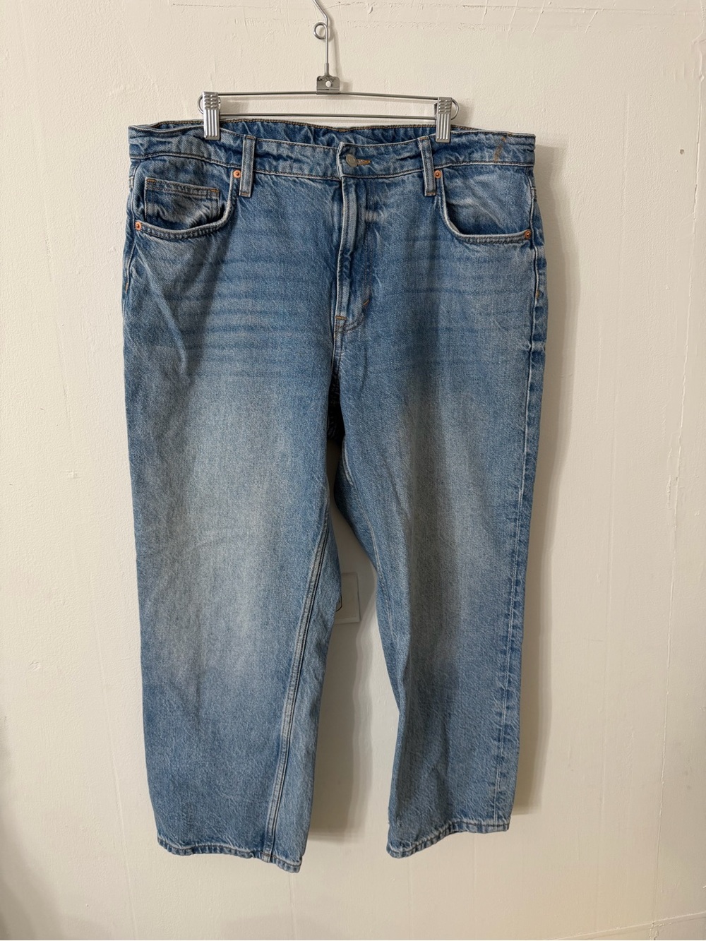 H&M Women's Boyfriend Jeans in Light Blue